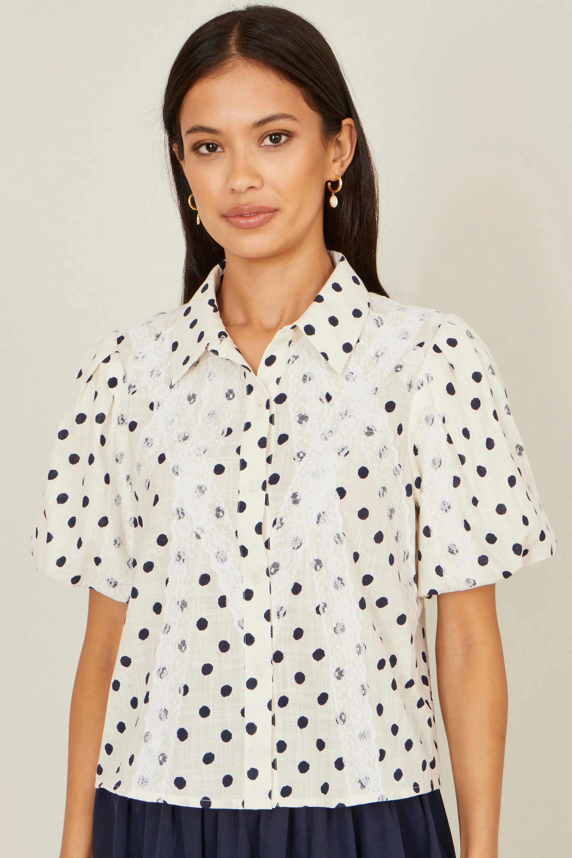 Yumi White Polka Dot Lace Boxy Shirt - Image 2