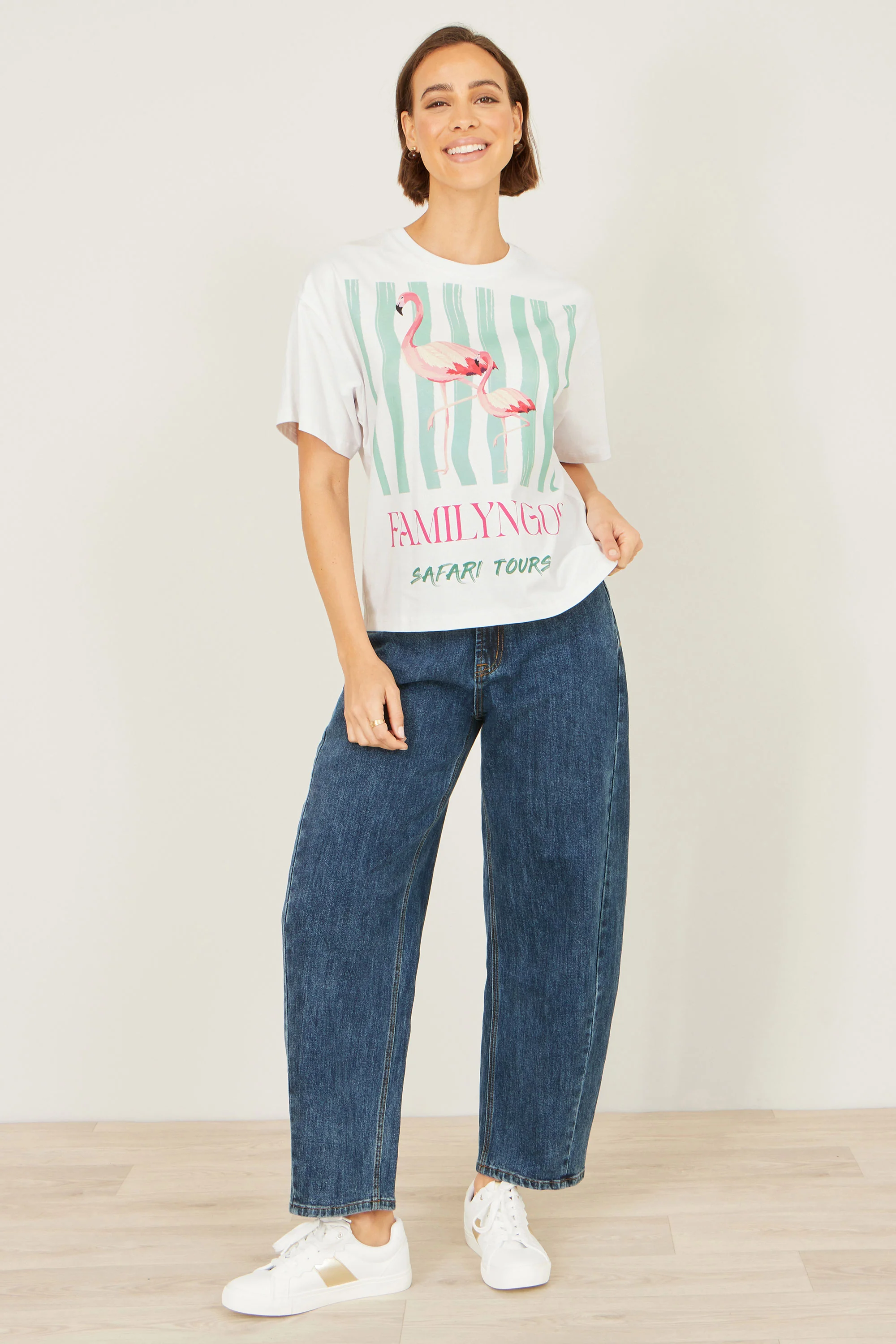 Yumi White Retro Relaxed Flamingo Cotton T Shirt - Image 4