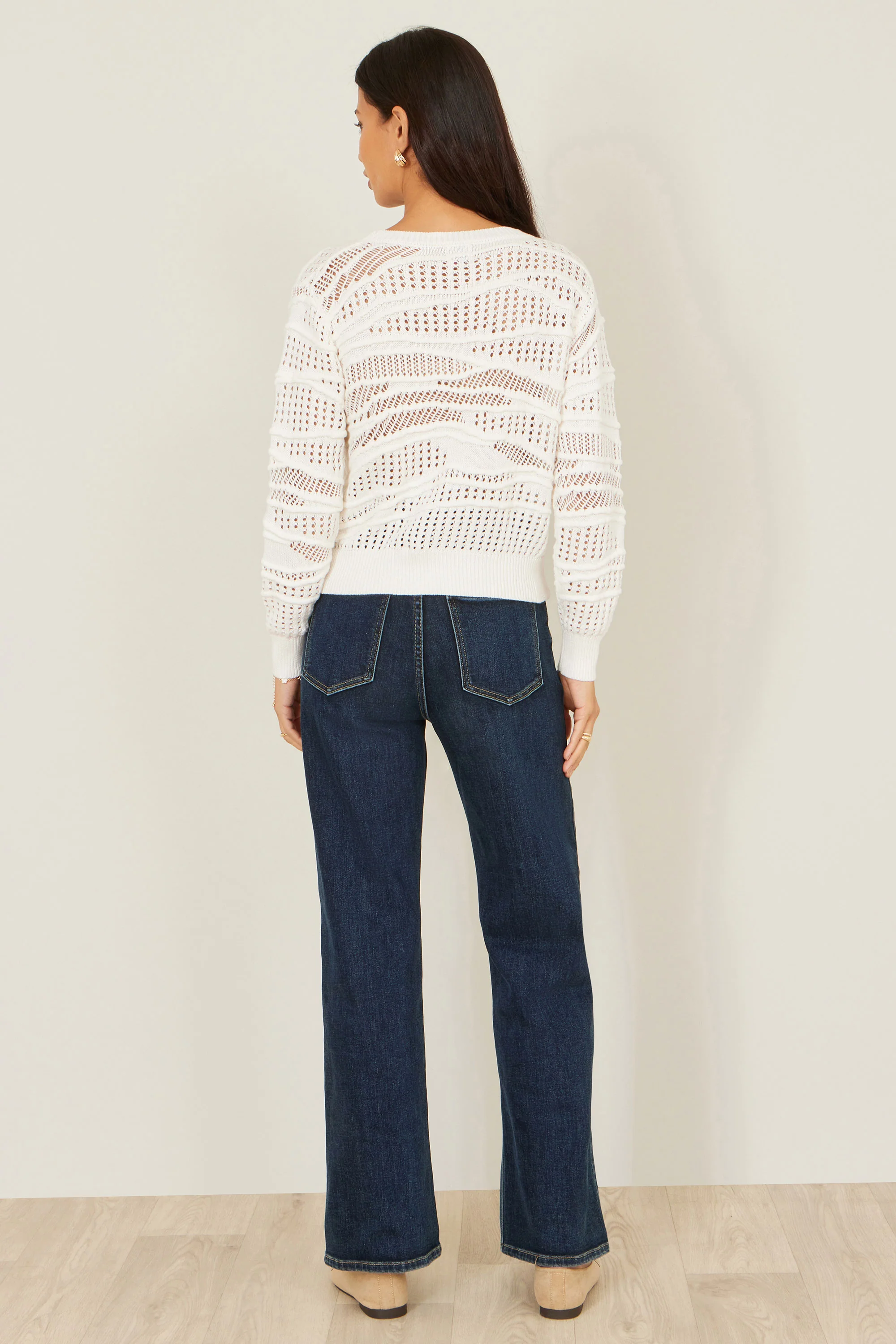 Yumi White Wave Pointelle Knitted Jumper - Image 5